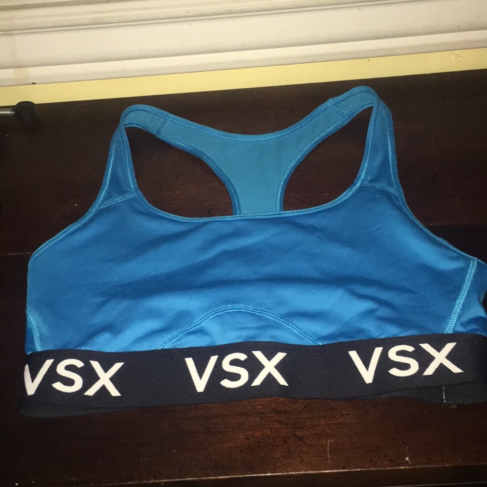 medium victoria’s secret sports bra